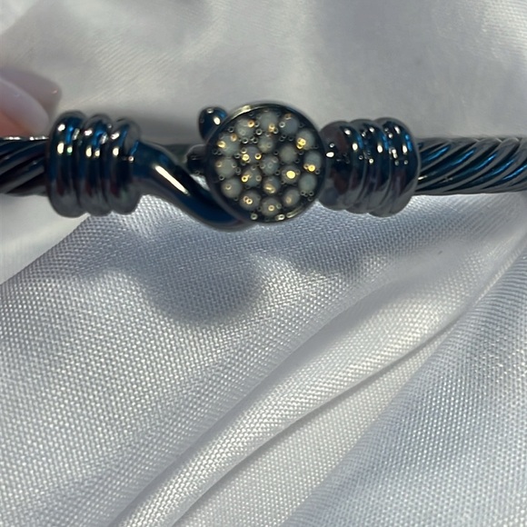 Charming Charlie bracelet - Picture 2 of 5